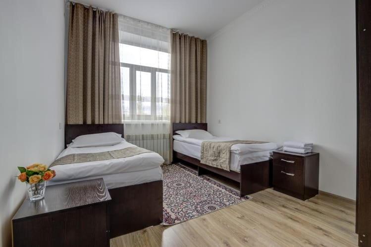 Olive Hotel Kochkor Eksteriør billede